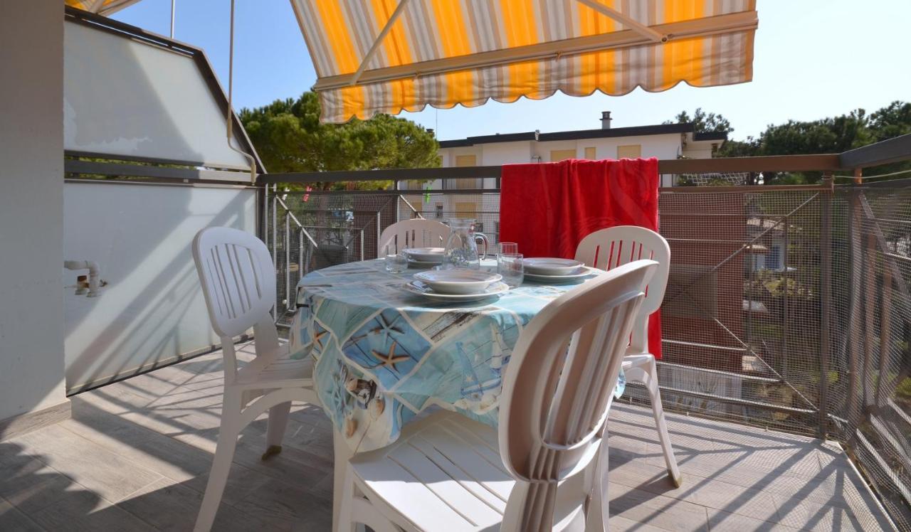 Residenza Alisei Apartment Lignano Sabbiadoro Luaran gambar