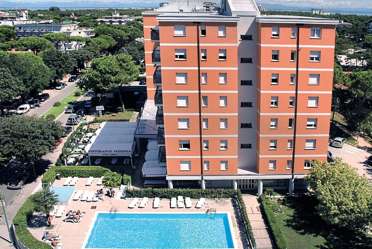 Residenza Alisei Apartment Lignano Sabbiadoro Luaran gambar